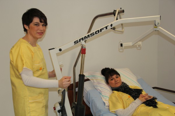 MISE EN SITUATION 2 LIT MEDICALISE - Maison de l'aide à domicile